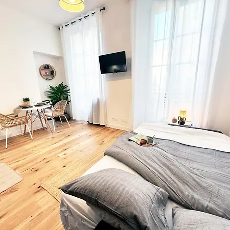 Cosy Et Climatise Au Palais Riviera Vieux *